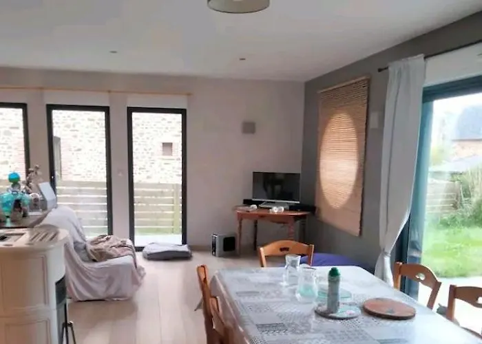 홈스테이 Ambriere Les Vallees/ Velo Francette Ambrieres Les Vallees